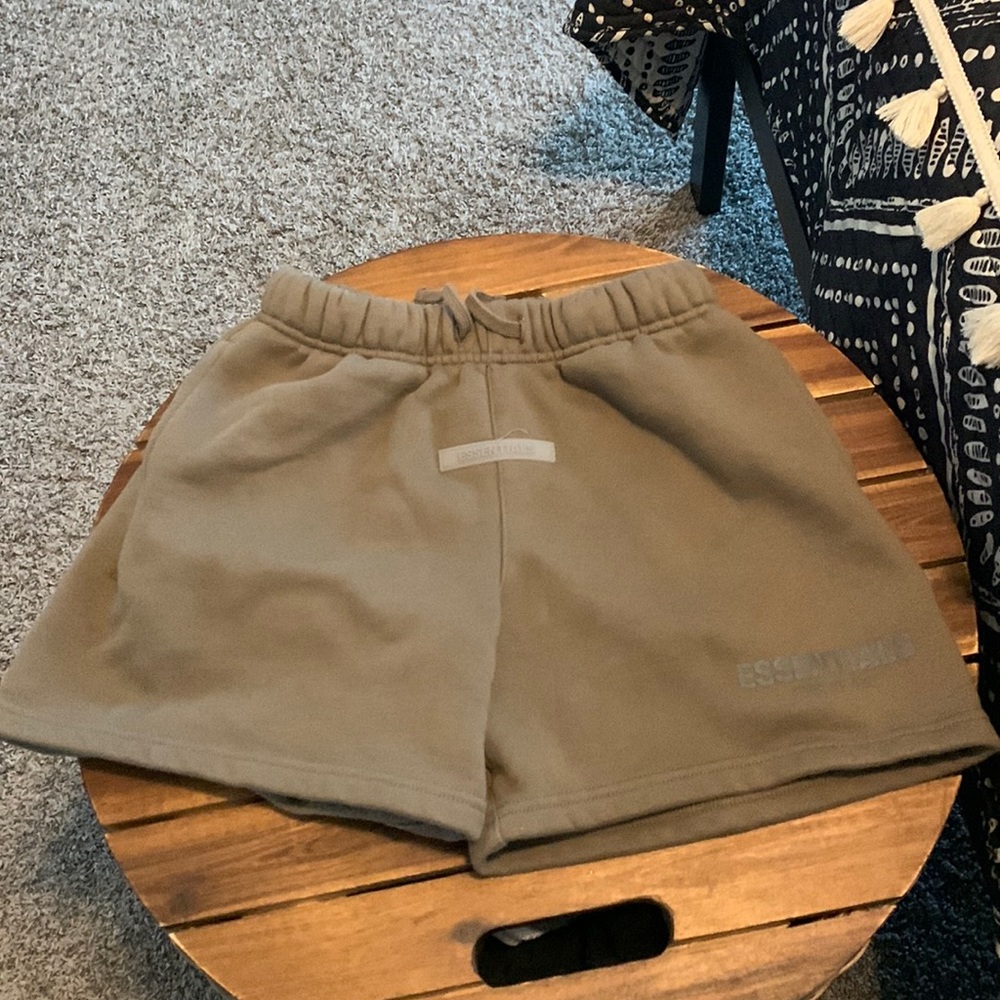 Essentials Kid Shorts